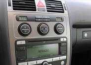 Volkswagen Touran 13