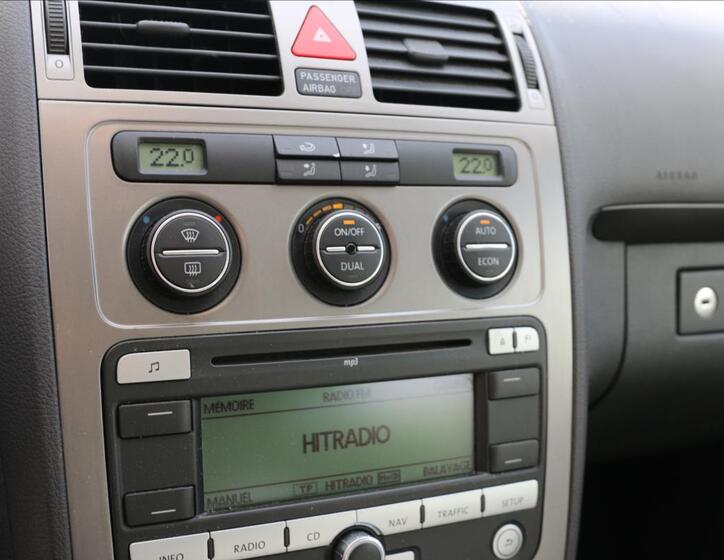 Volkswagen Touran 13