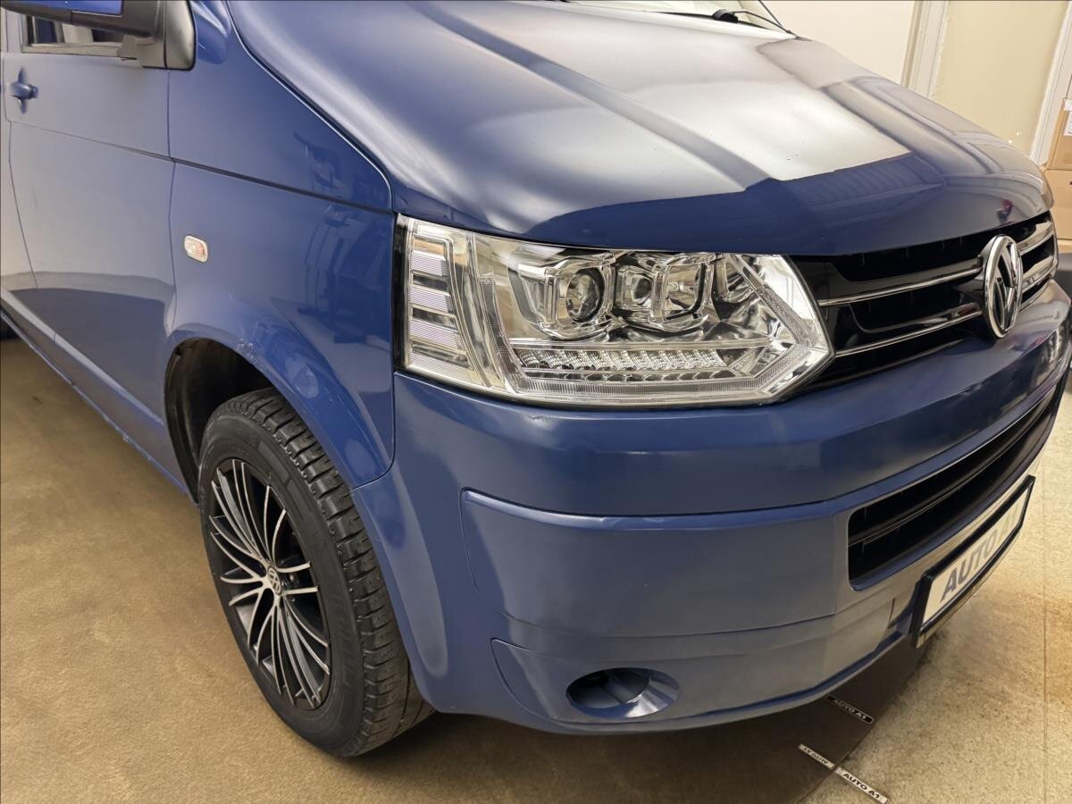 Volkswagen Transporter Kombi 2,5 l 96 kw