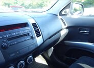 Mitsubishi Outlander SUV 2,0 l 103 kw