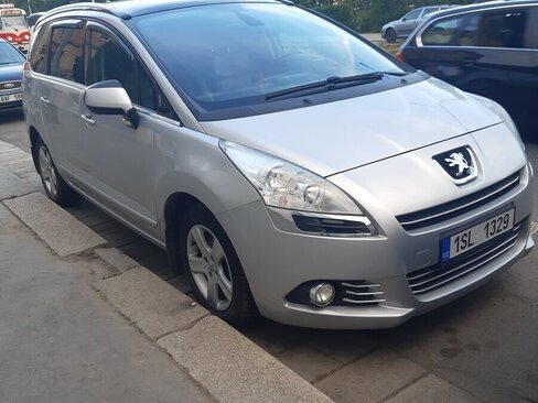 Peugeot 5008 MPV 0,0 0