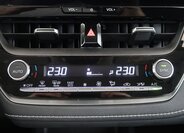 Toyota Corolla Sedan / Limuzína 1,5 l 92 kw