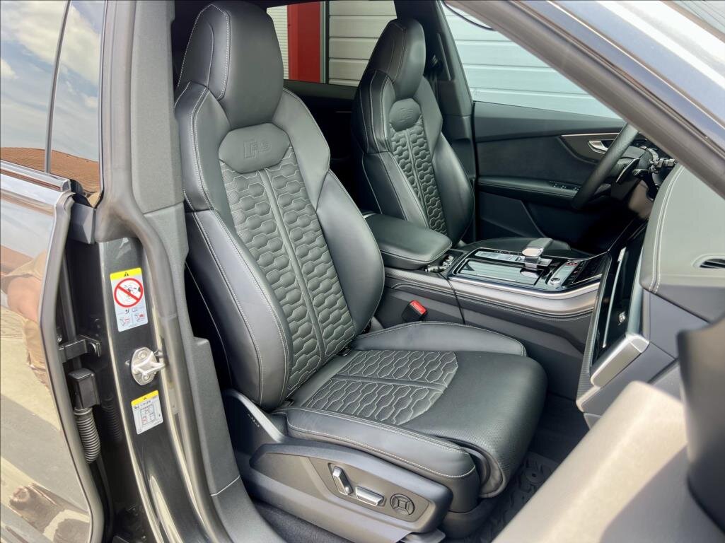 Audi RS Q8 SUV / Terénní 4,0 l 441 kw
