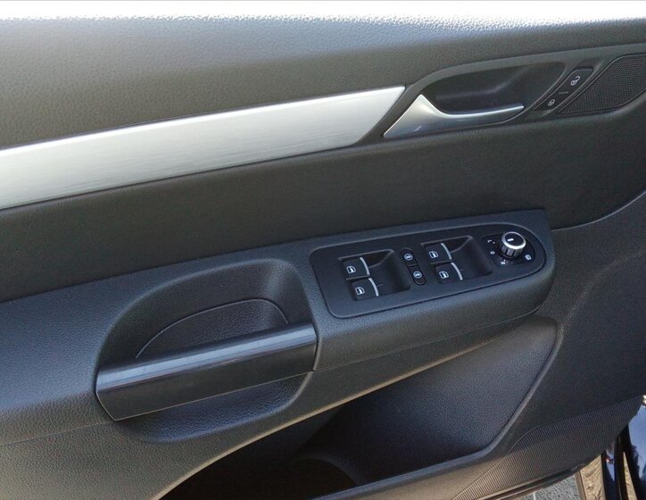 Volkswagen Sharan MPV 2,0 l 103 kw