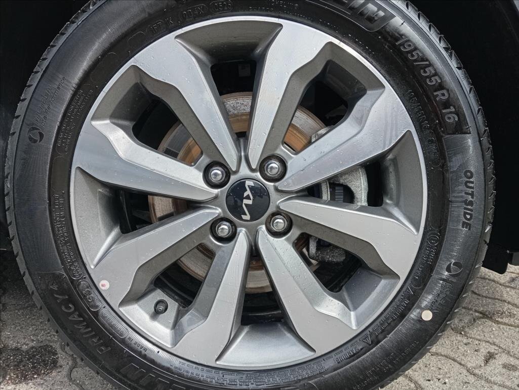 KIA Stonic SUV / Terénní 1,2 l 58 kw