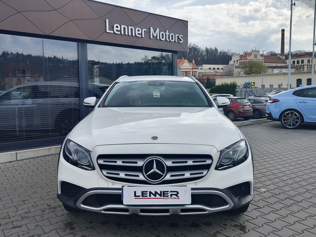 Mercedes-Benz Třídy E Kombi 2,0 l 143 kw