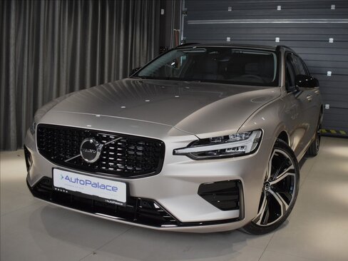 Volvo V60 Kombi 2,0 l 145 kw