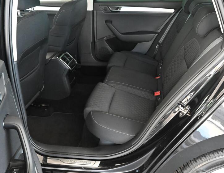 Škoda Superb 10