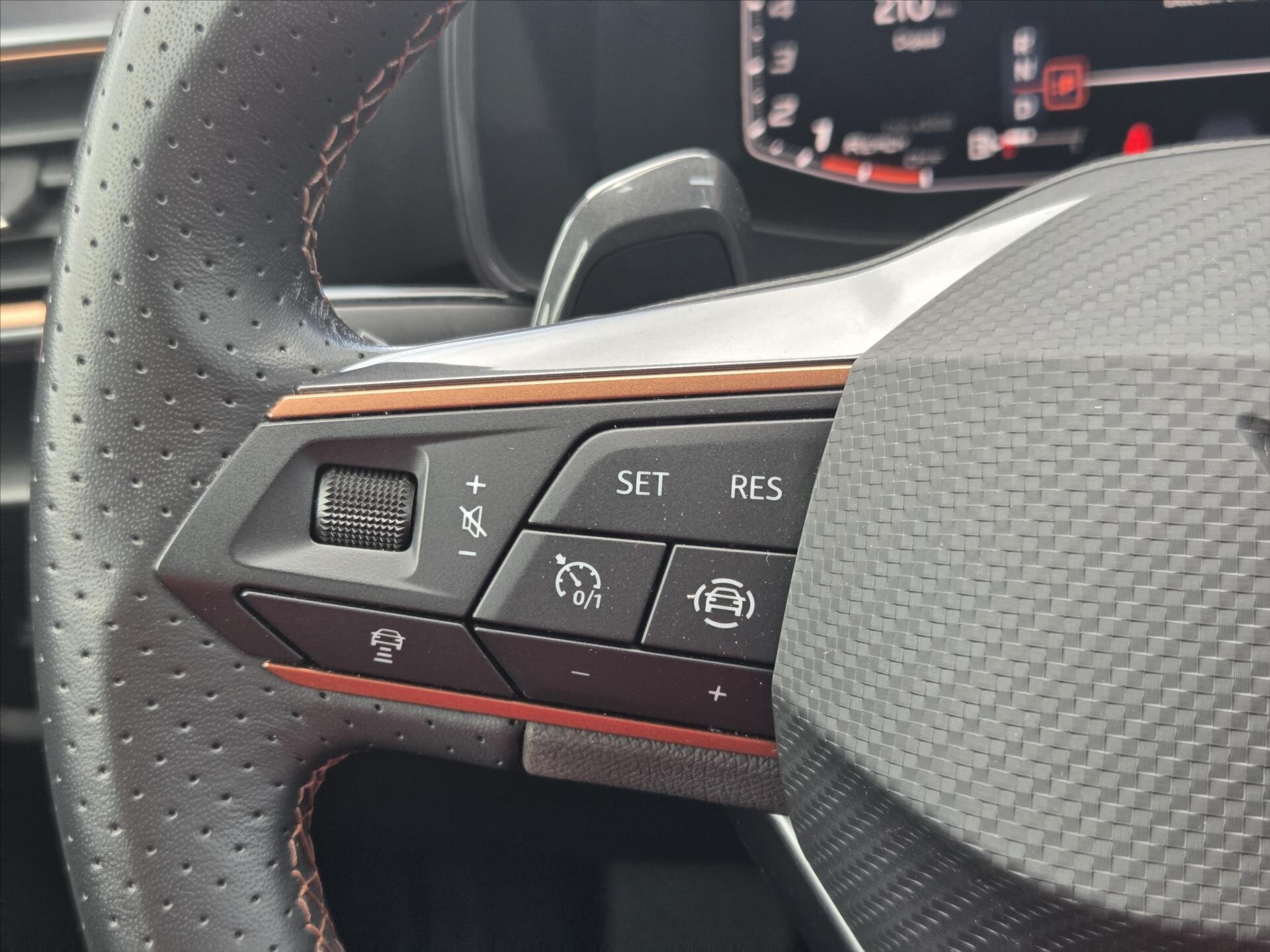 Cupra Formentor SUV / Terénní 1,5 l 110 kw