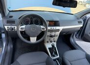 Opel Astra 9