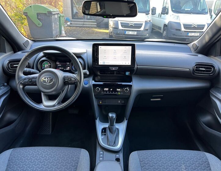 Toyota Yaris Cross 3