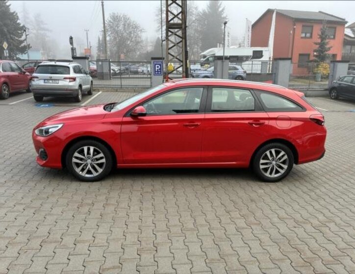 Hyundai i30 4