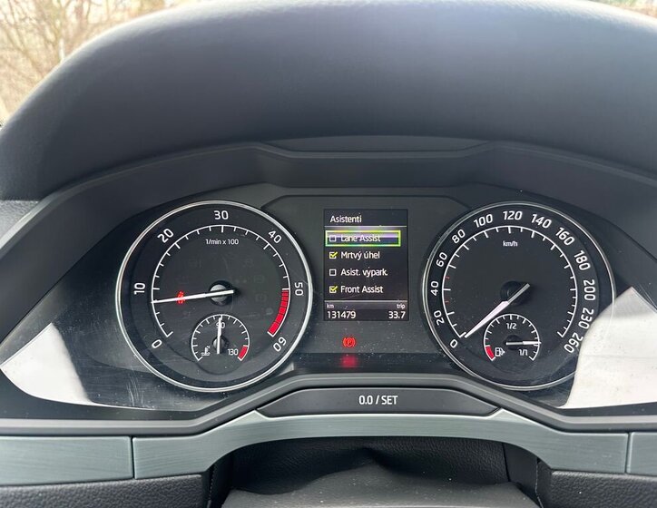 Škoda Superb Kombi 2,0 l 110 kw