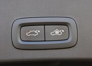 Volvo XC40 SUV / Terénní 2,0 l 140 kw