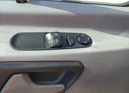 Volkswagen Crafter 12