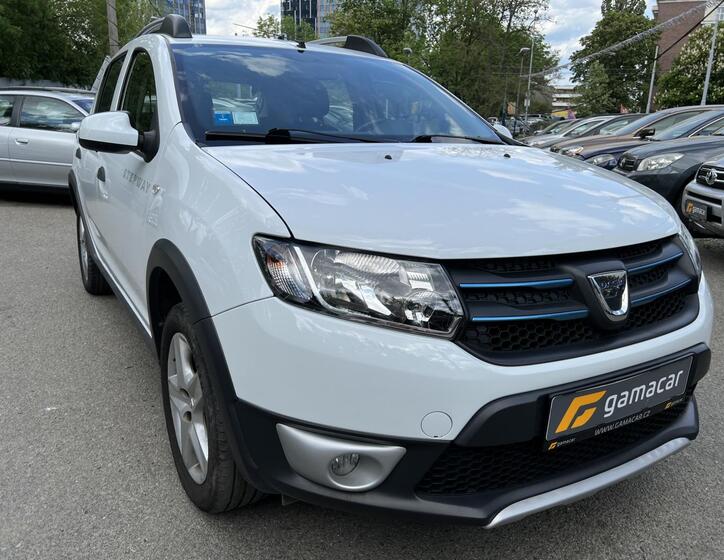 Dacia Sandero 23