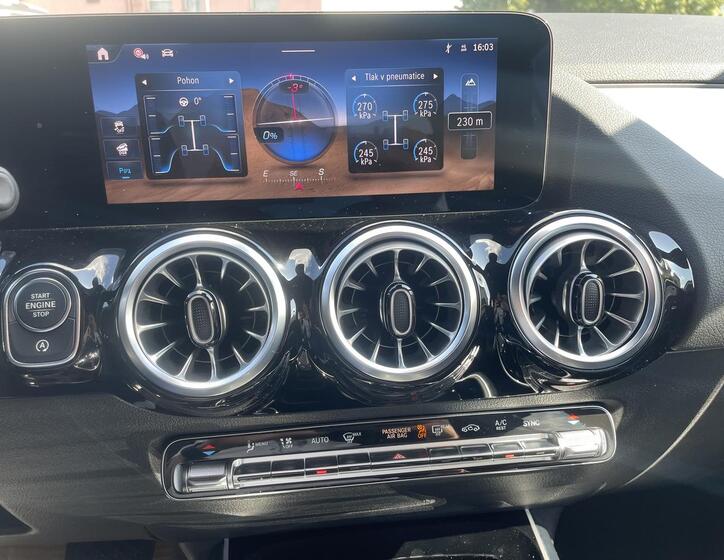 Mercedes-Benz GLA 13