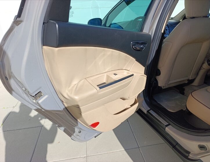 Lancia Delta Hatchback 1,6 l 88 kw