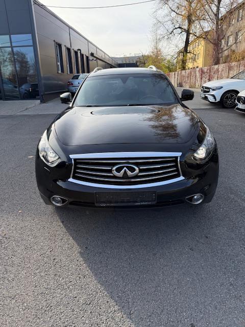 Infiniti FX30