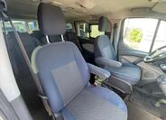 Ford Tourneo Custom 8