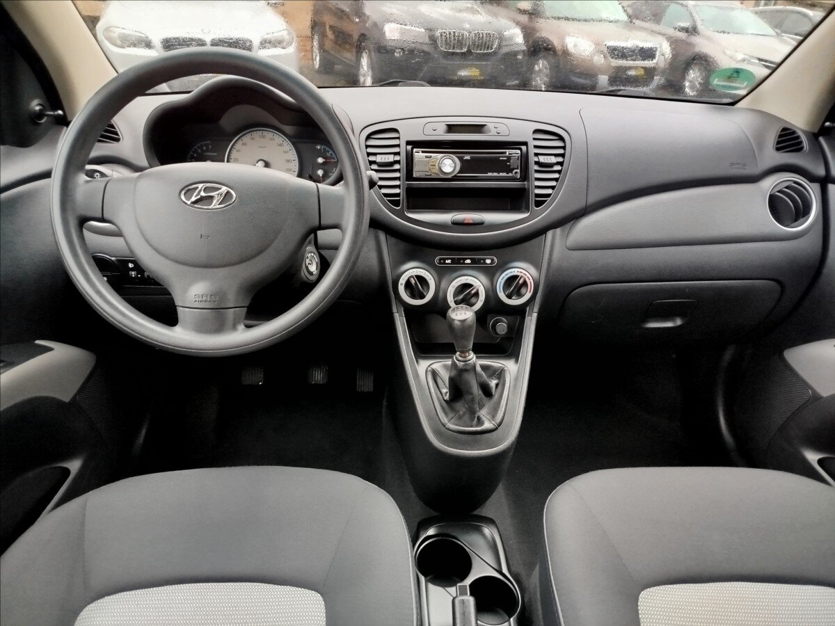 Hyundai i10 Hatchback 1,1 l 49 kw
