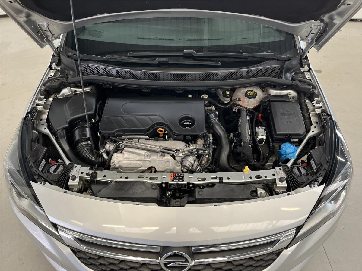 Opel Astra Hatchback 1,6 l 118 kw