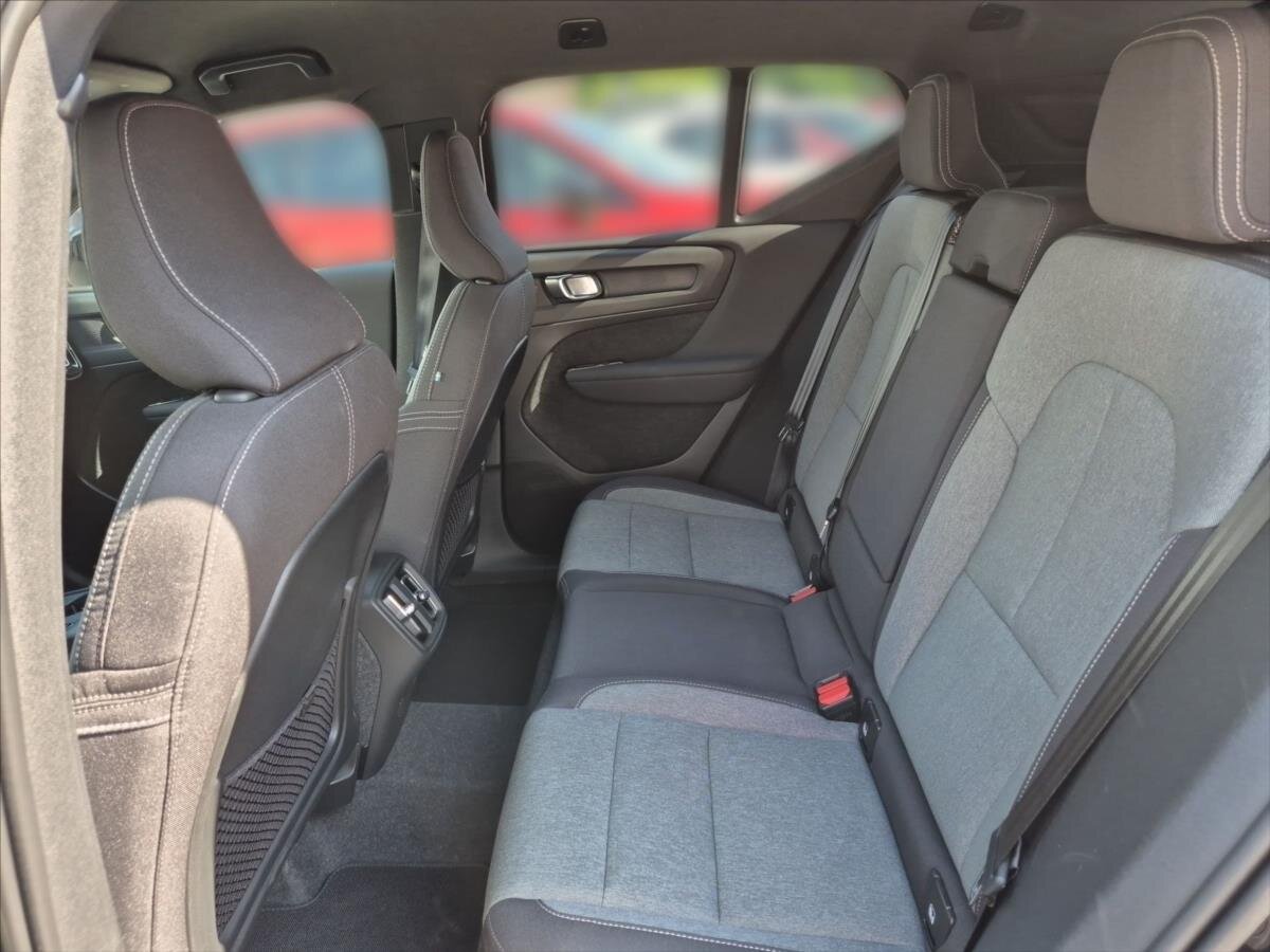 Volvo XC40 SUV 2,0 l 120 kw