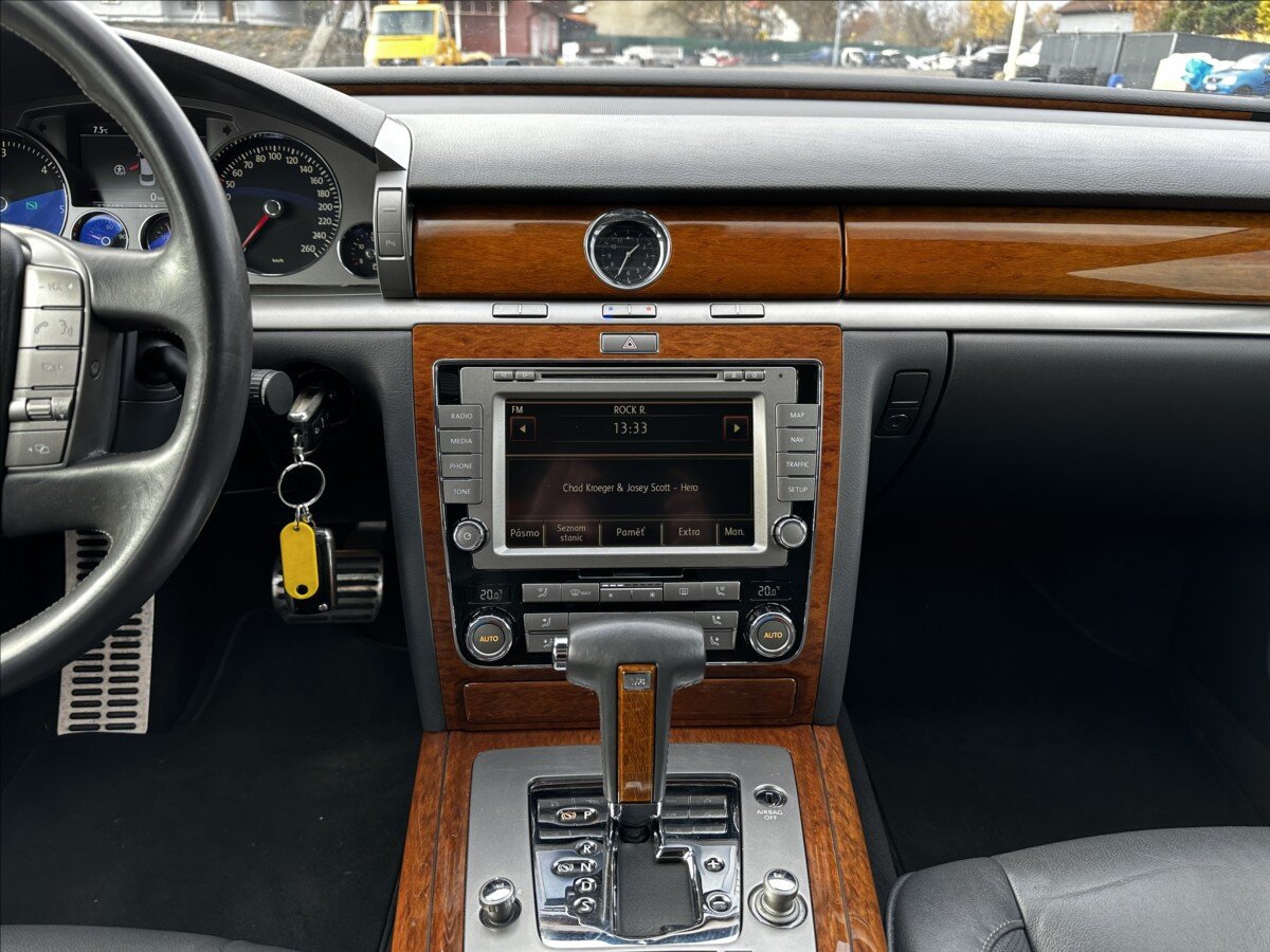 Volkswagen Phaeton Sedan 3,0 l 176 kw