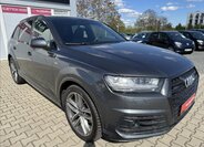 Audi Q7 8