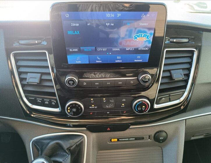 Ford Tourneo Custom MPV 2,0 l 110 kw