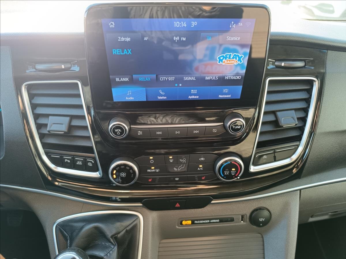 Ford Tourneo Custom MPV 2,0 l 110 kw