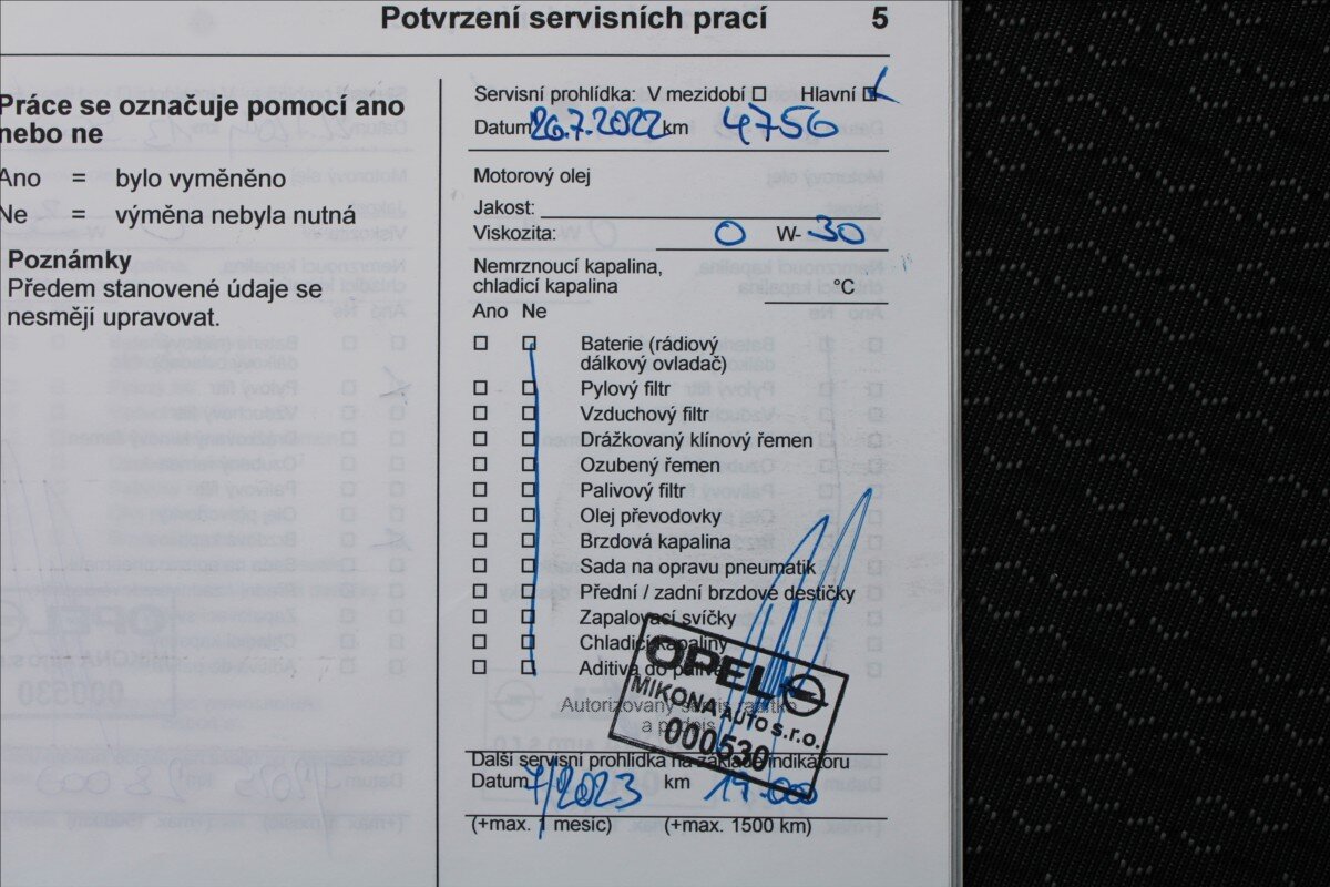 Opel Crossland SUV 1,2 l 96 kw