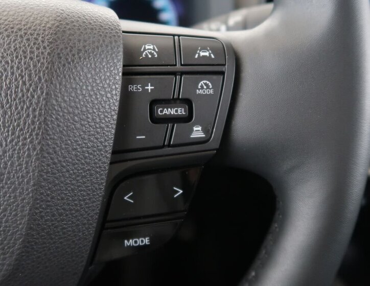 Toyota C-HR SUV / Terénní 2,0 l 112 kw