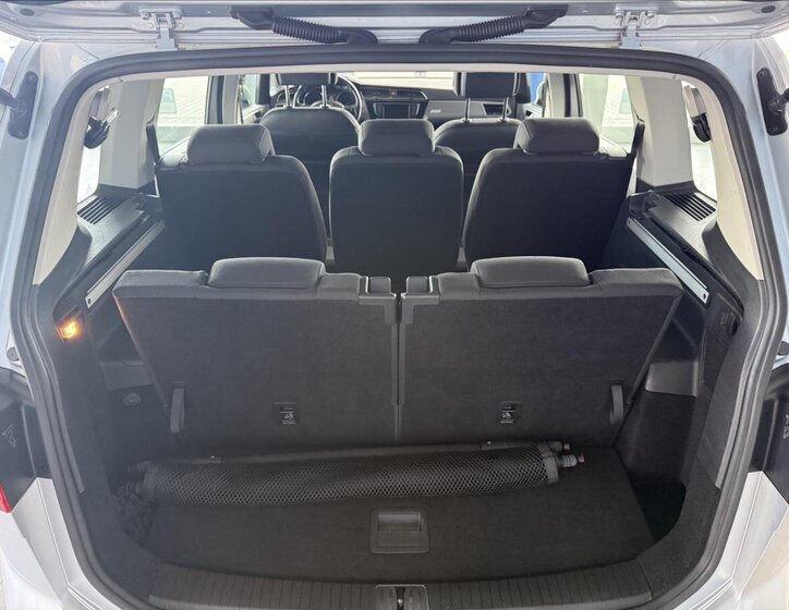 Volkswagen Touran Kombi 1,2 l 81 kw