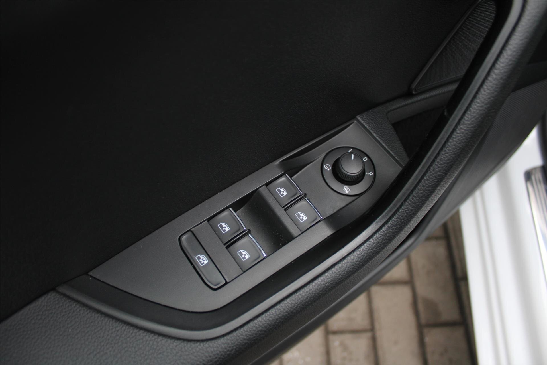 Škoda Superb Liftback 2,0 l 110 kw