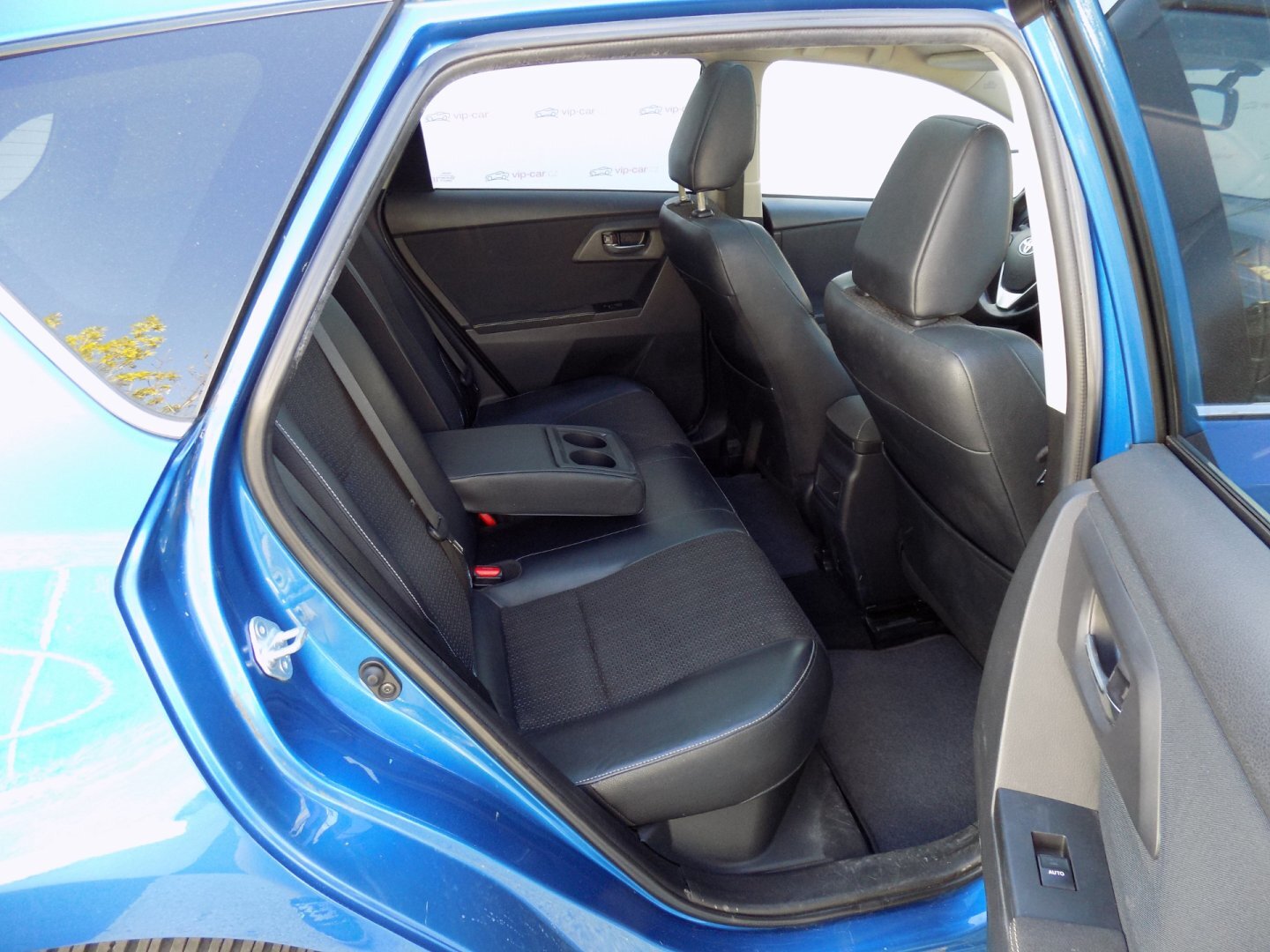 Toyota Auris Hatchback 1,8 l 73 kw