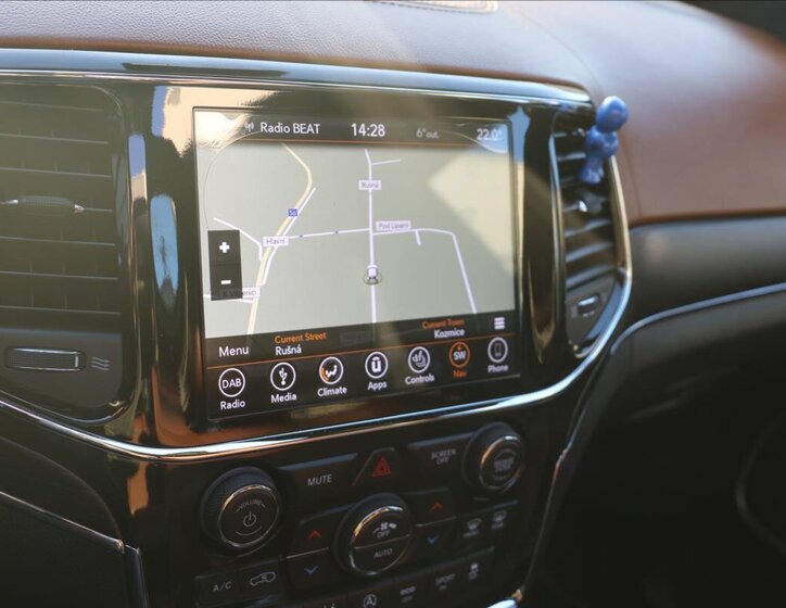 Jeep Grand Cherokee 32