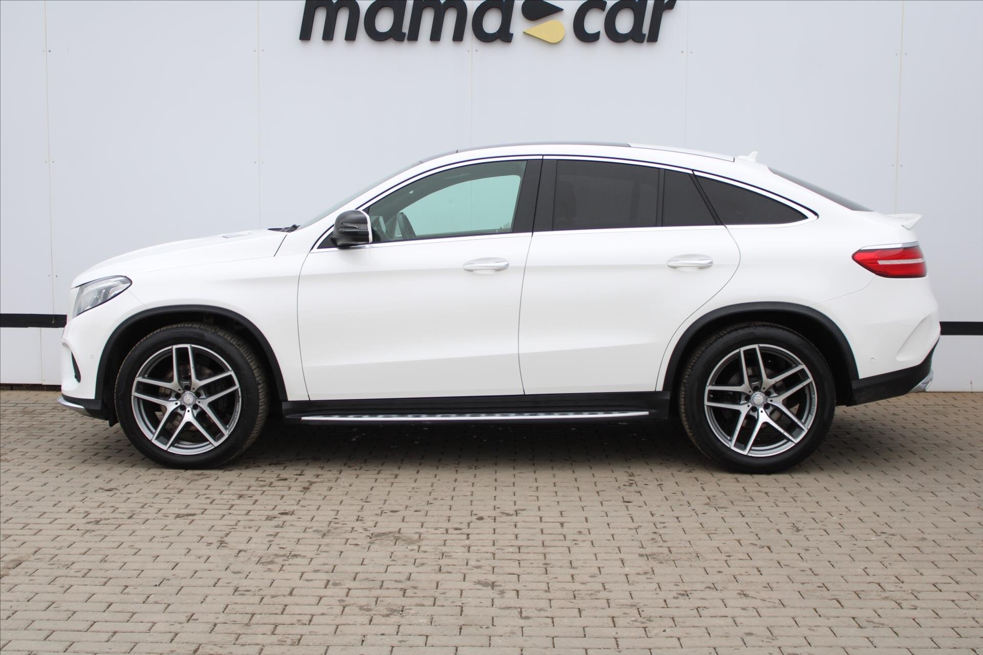 Mercedes-Benz GLE SUV / Terénní 3,0 l 190 kw
