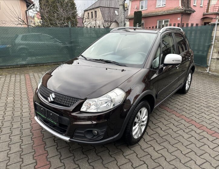 Suzuki SX4 Hatchback 1,6 l 88 kw