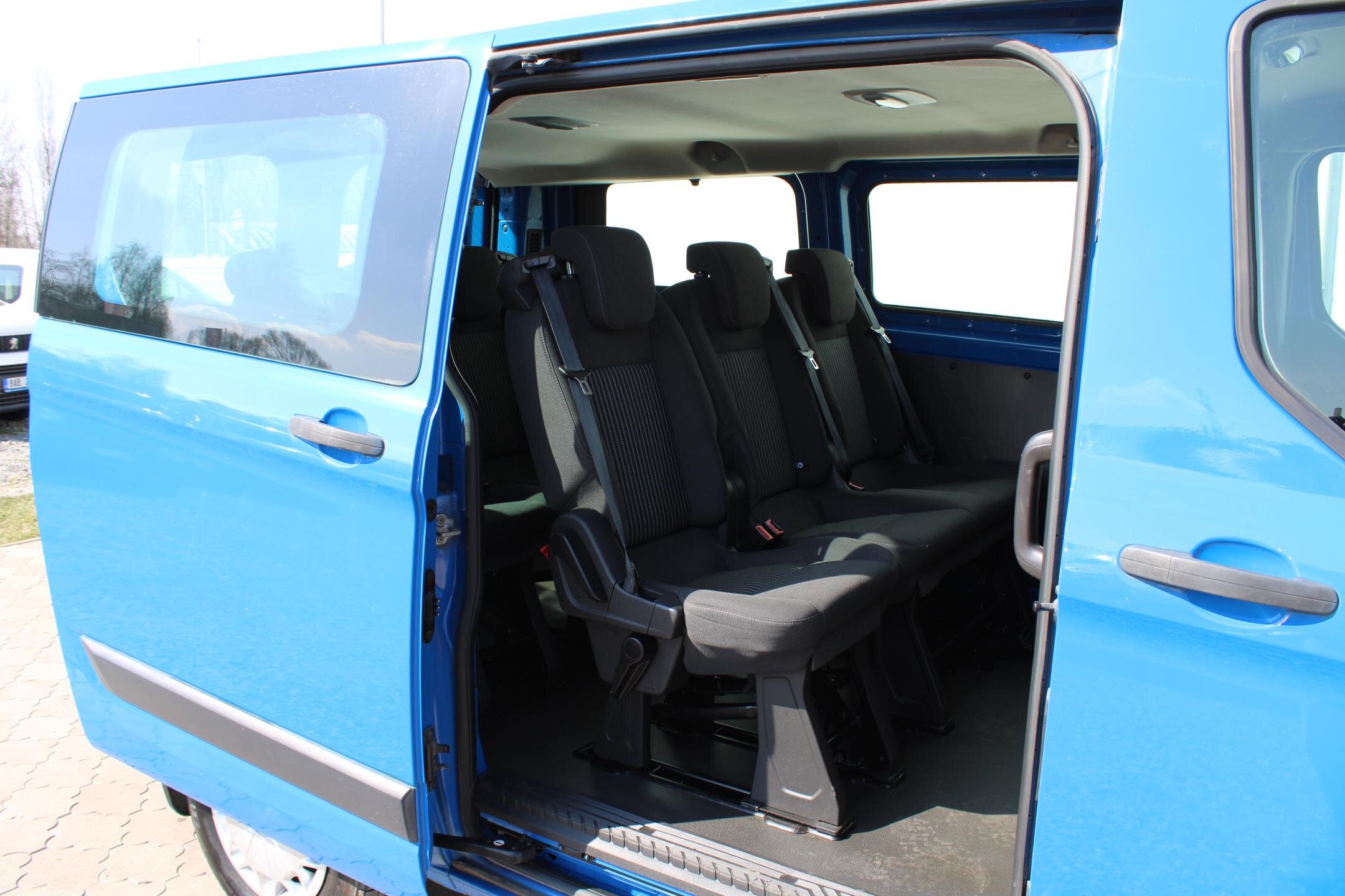 Ford Transit Custom Užitková 2,2 l 74 kw
