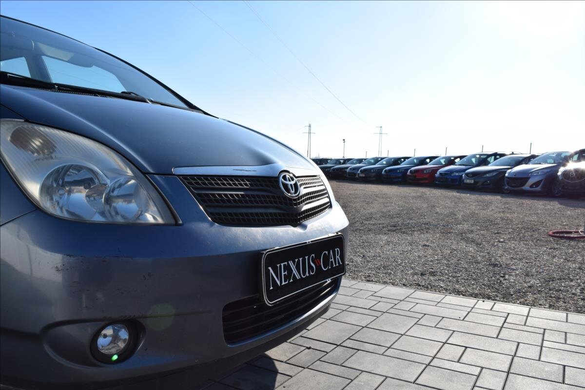 Toyota Corolla Verso Kombi 1,6 l 81 kw