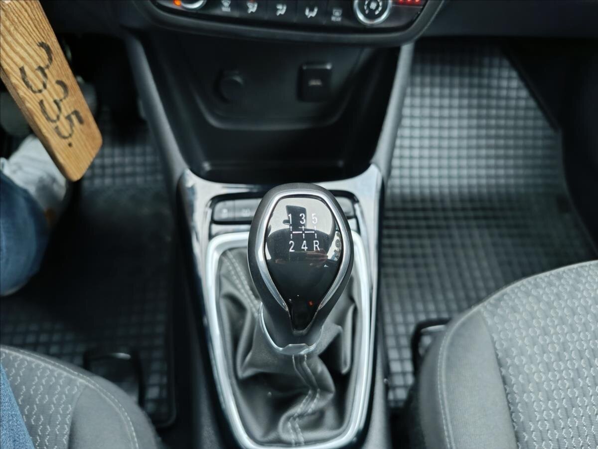 Opel Crossland X SUV 1,2 l 61 kw