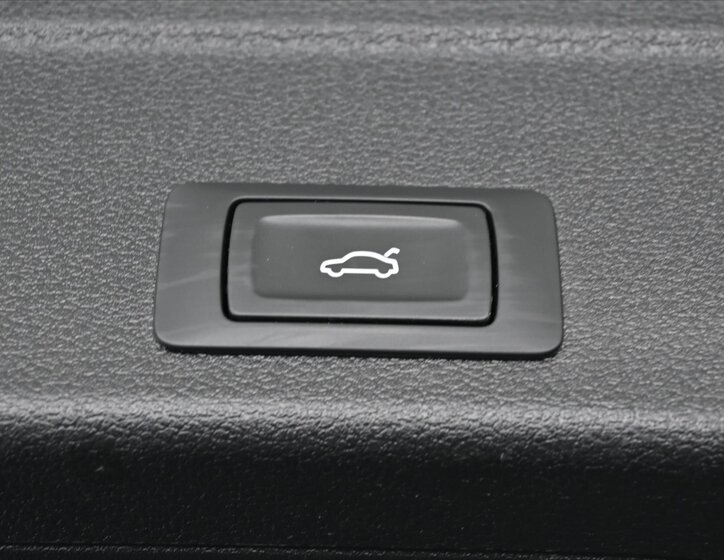 Audi A4 Kombi 2,0 l 140 kw