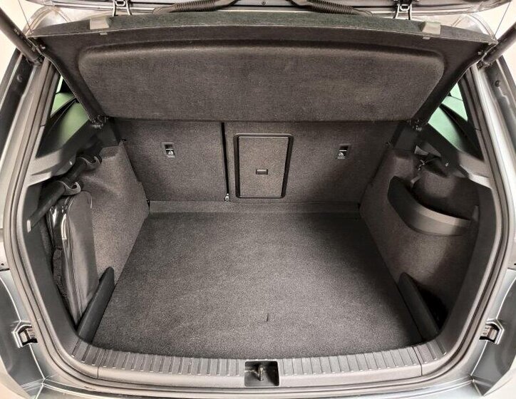 Škoda Karoq SUV / Terénní 1,5 l 110 kw