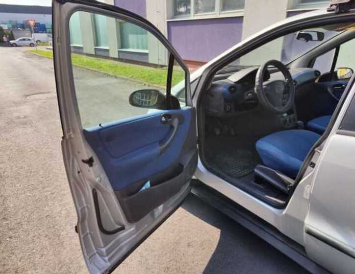 Mercedes-Benz Třídy A 11