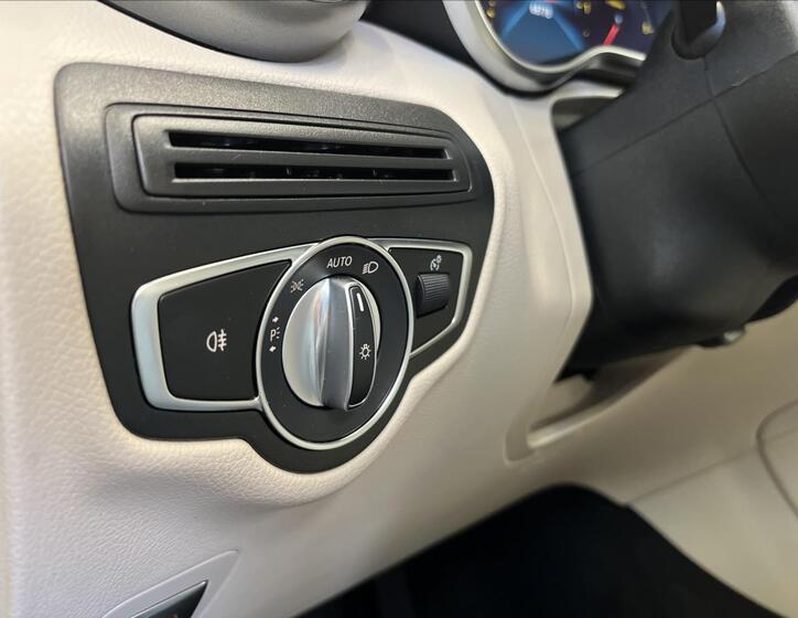 Mercedes-Benz GLC 11