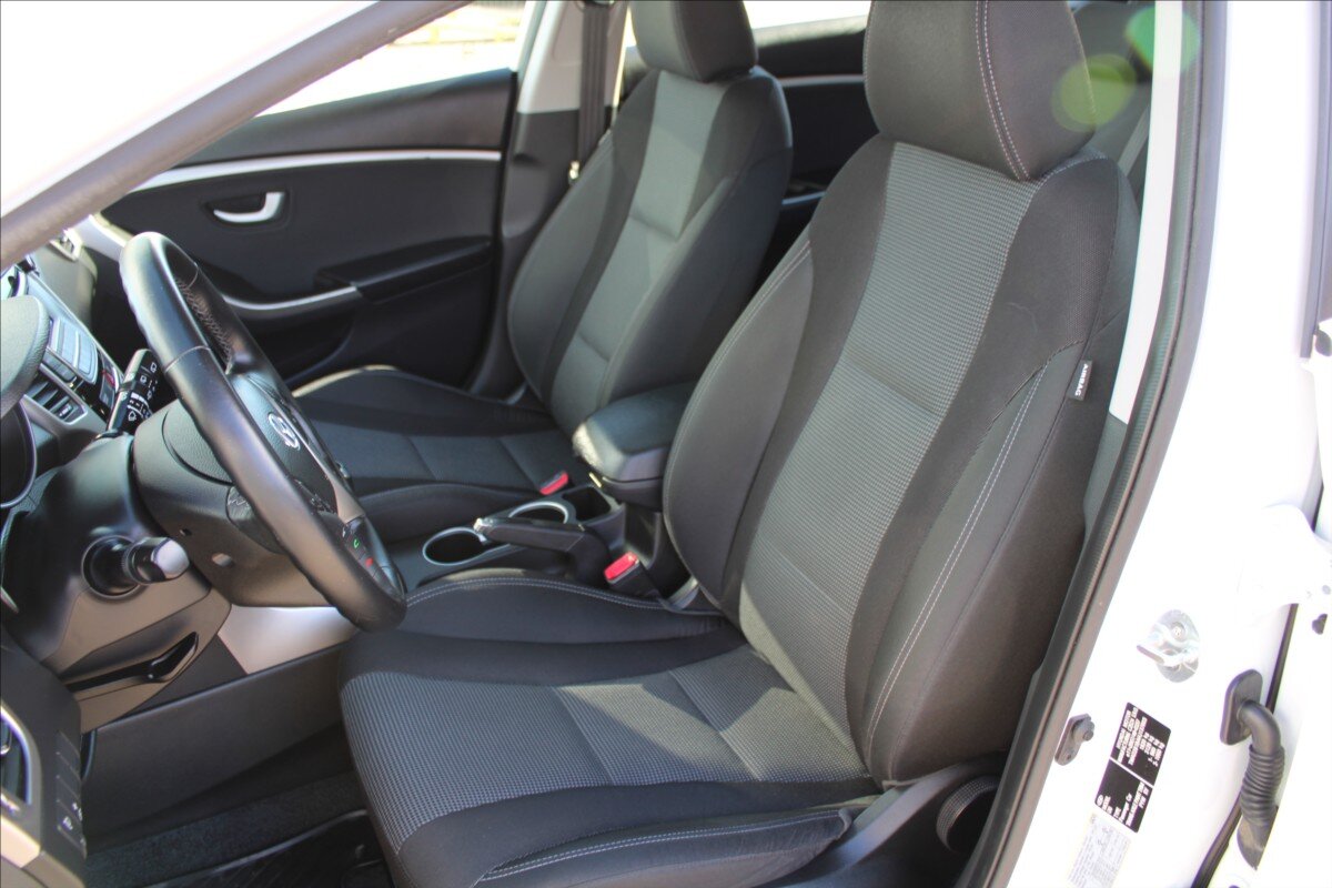 Hyundai i30 Kombi 1,6 l 88 kw