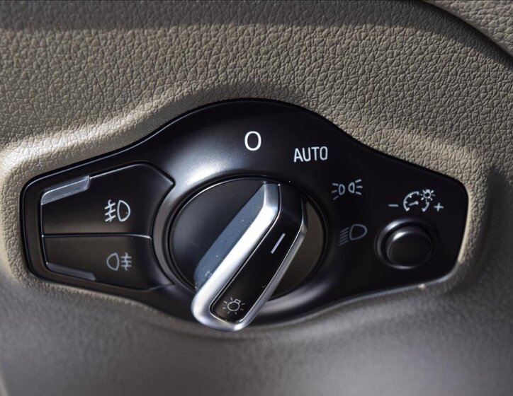 Audi Q5 SUV / Terénní 2,0 l 105 kw