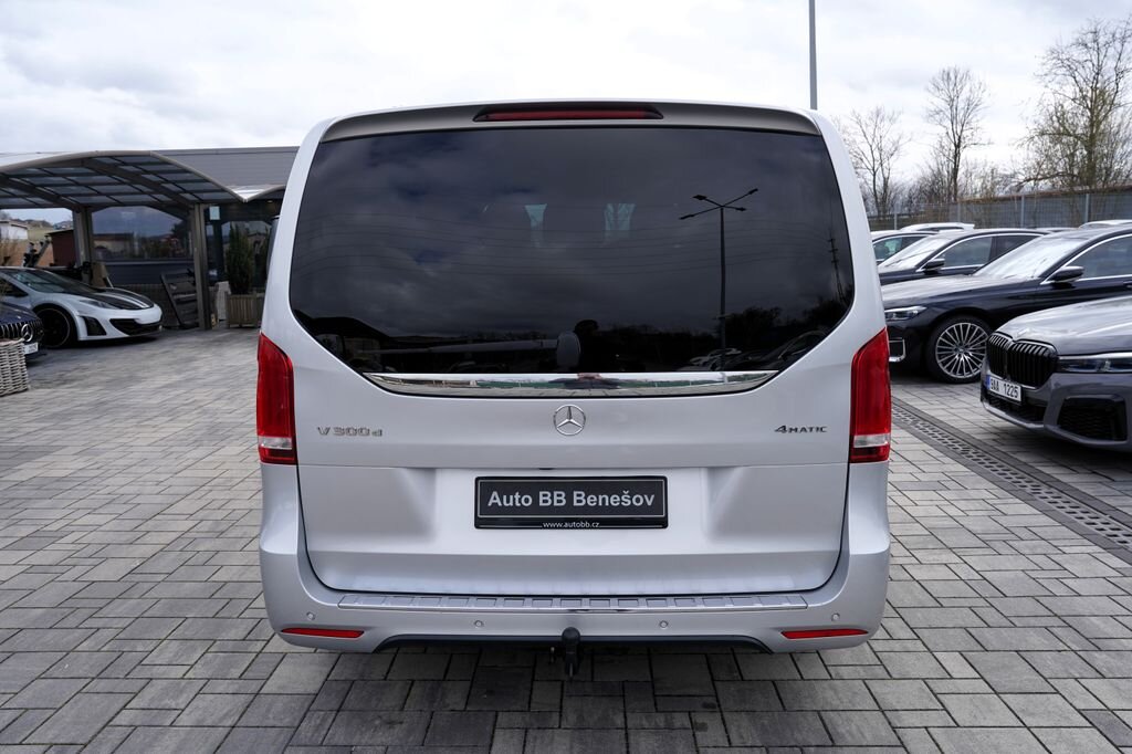 Mercedes-Benz Třídy V MPV 2,0 l 176 kw