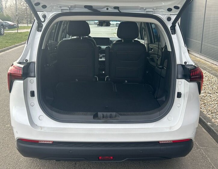 Dongfeng Ostatní MPV 1,5 l 180 kw